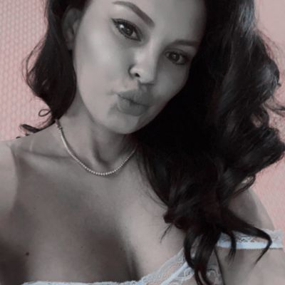 MissEla camgirl italiana