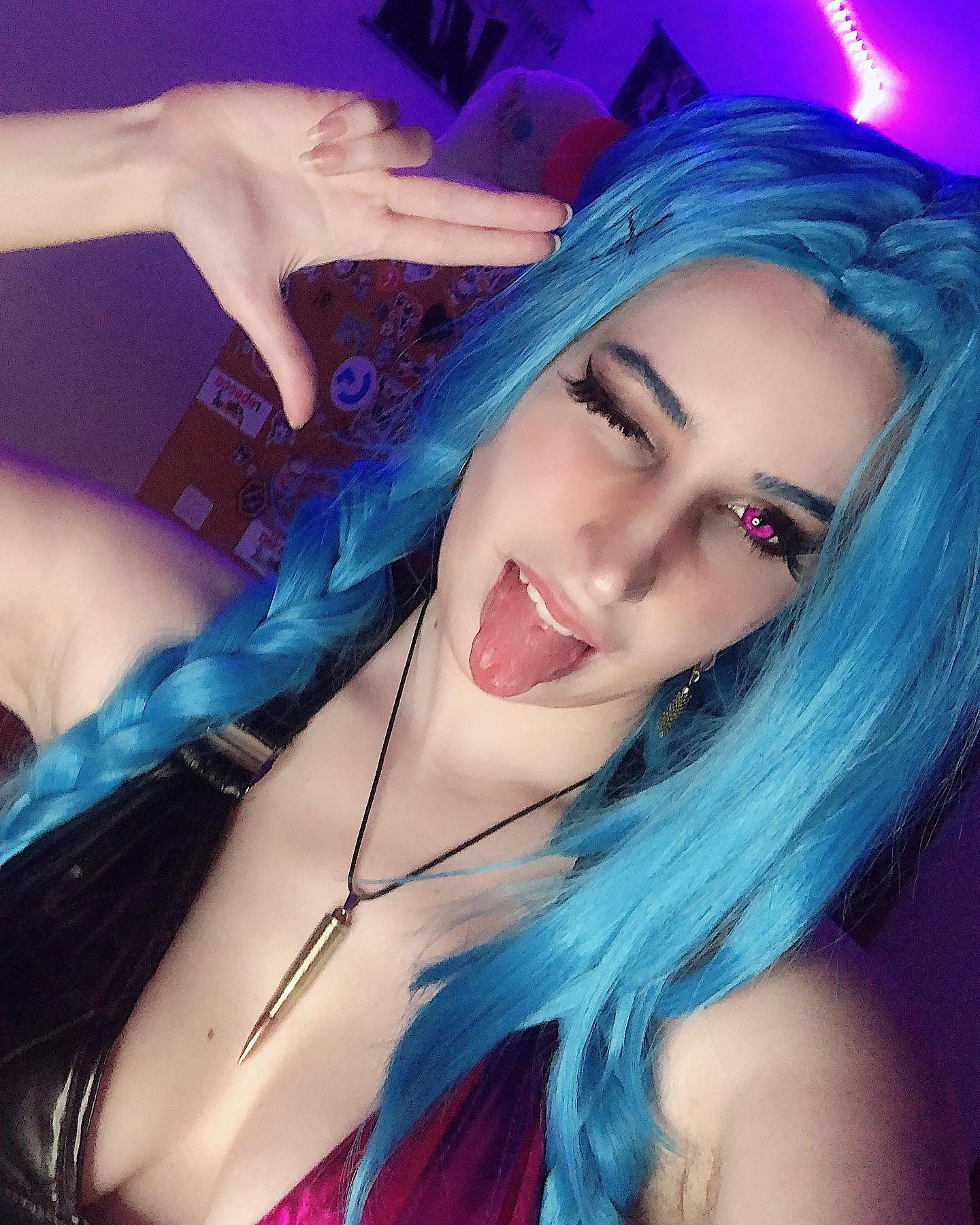 Rafye cosplayer ahegao italiana su Onlyfans