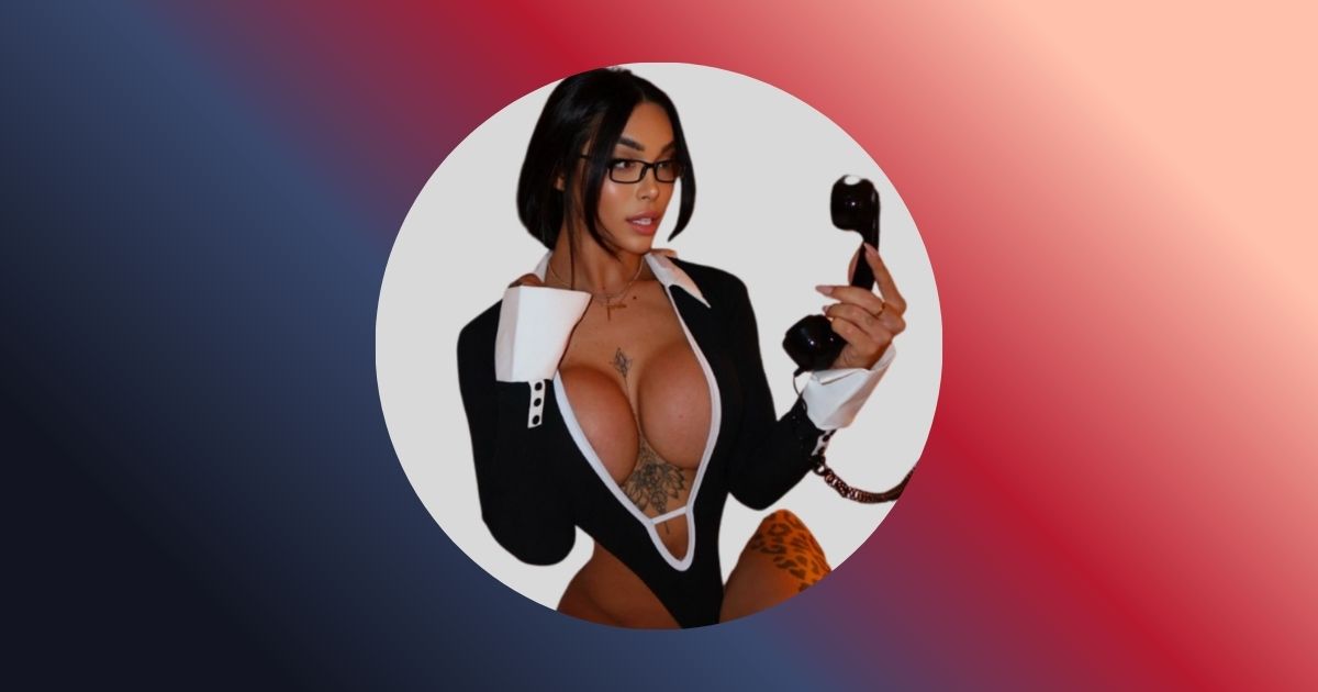 Sara Luna Onlyfans - Copertina
